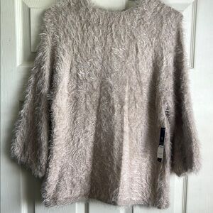 Nic & Zoe fuzzy soft bell sleeve sweater size small